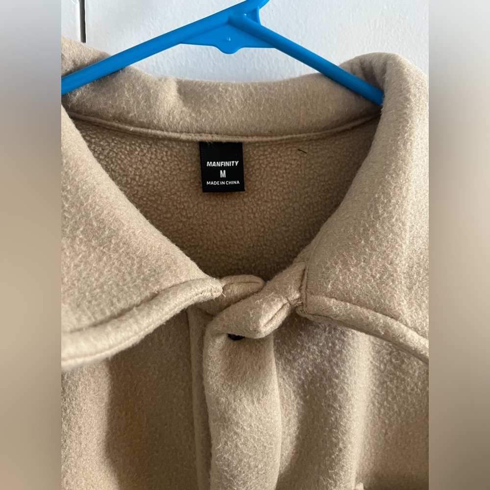 Shacket - Picture 2 of 3